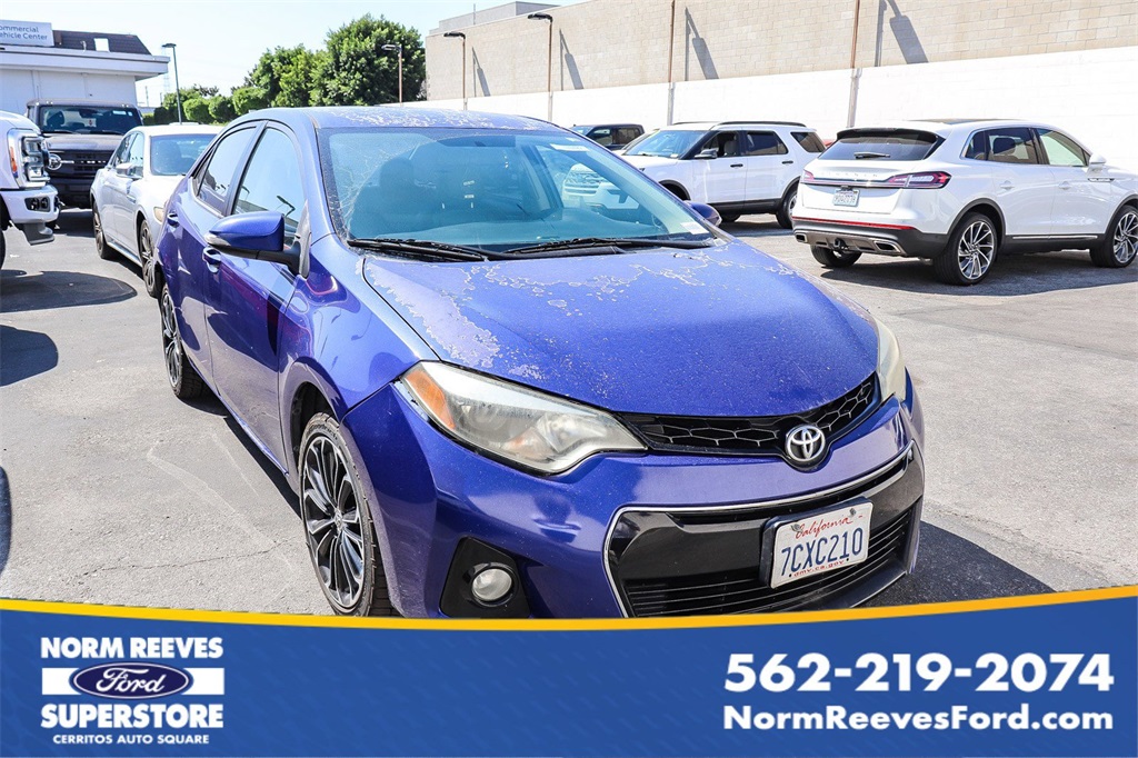 2014 Toyota Corolla 4D Sedan