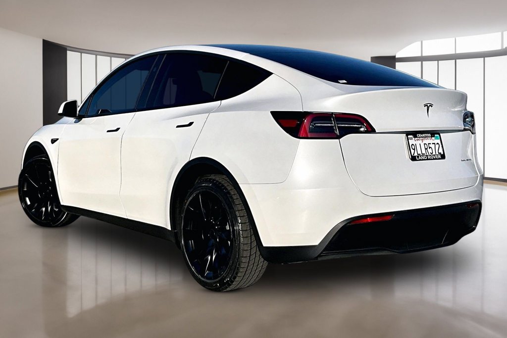 Slide 4 of 32
