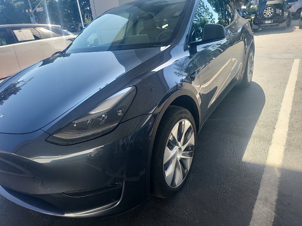 2023 Tesla Model Y 4D Sport Utility