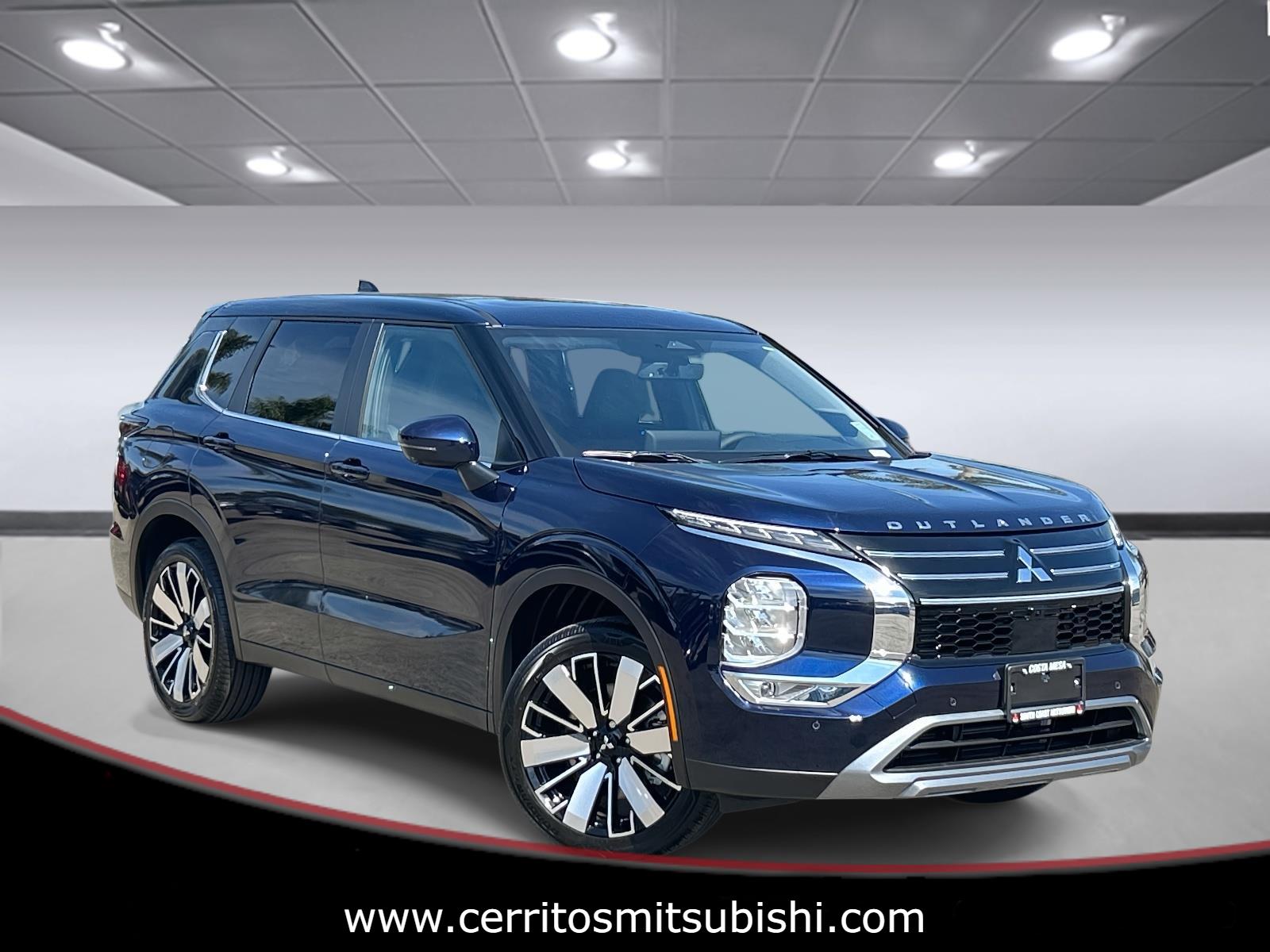 2025 Mitsubishi Outlander SE FWD