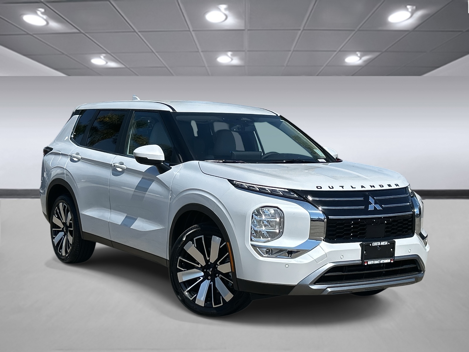 2025 Mitsubishi Outlander SE FWD