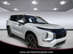 2025 Mitsubishi Outlander Plug-In Hybrid
