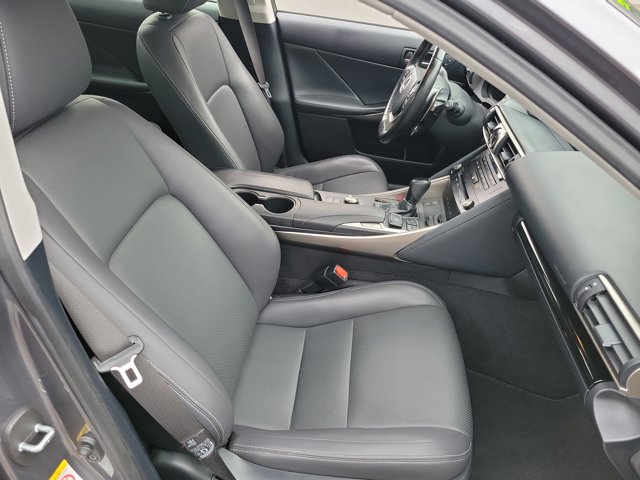 2018 Lexus IS 300 - Photo 20