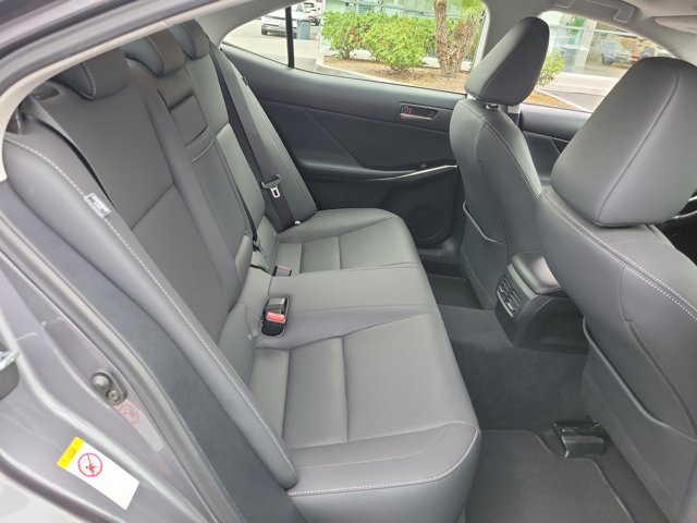 2018 Lexus IS 300 - Photo 21