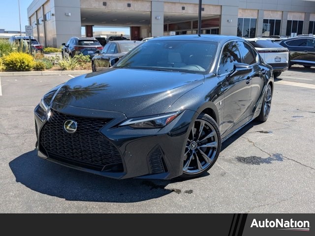 2022 Lexus IS