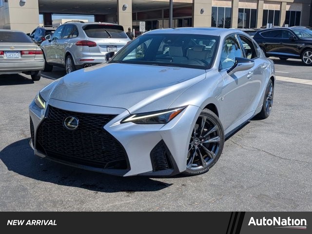 2022 Lexus IS