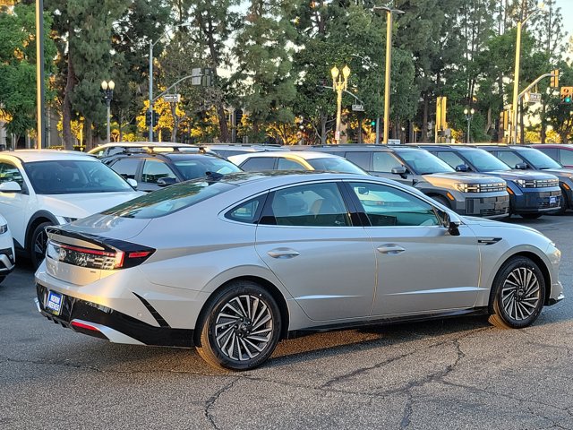 2026 Hyundai Sonata Hybrid Limited