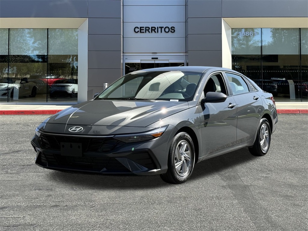 2025 Hyundai Elantra 4D Sedan