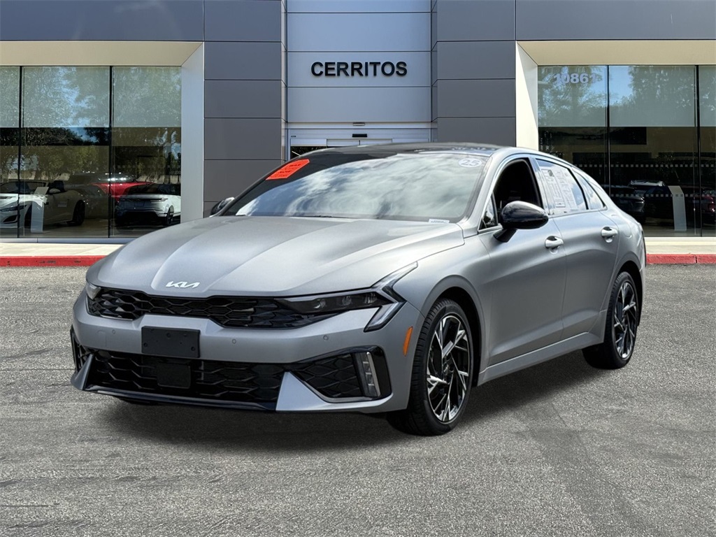 2025 Kia K5 4D Sedan