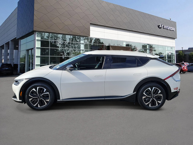 2024 Kia EV6 Wind - Photo 2