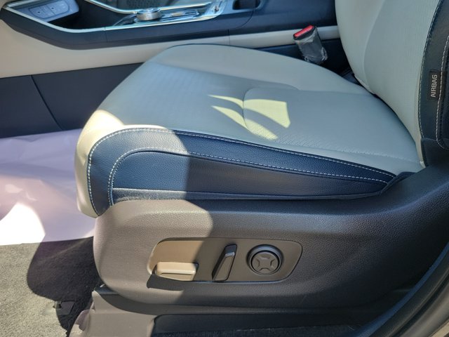 2025 Kia Carnival SX Prestige - Photo 16