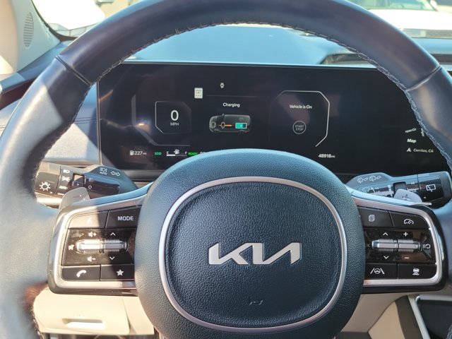 2025 Kia Carnival SX Prestige - Photo 9