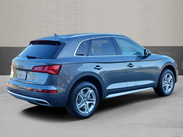 2018 Audi Q5 2.0T quattro S tronic Premium Plus's photo