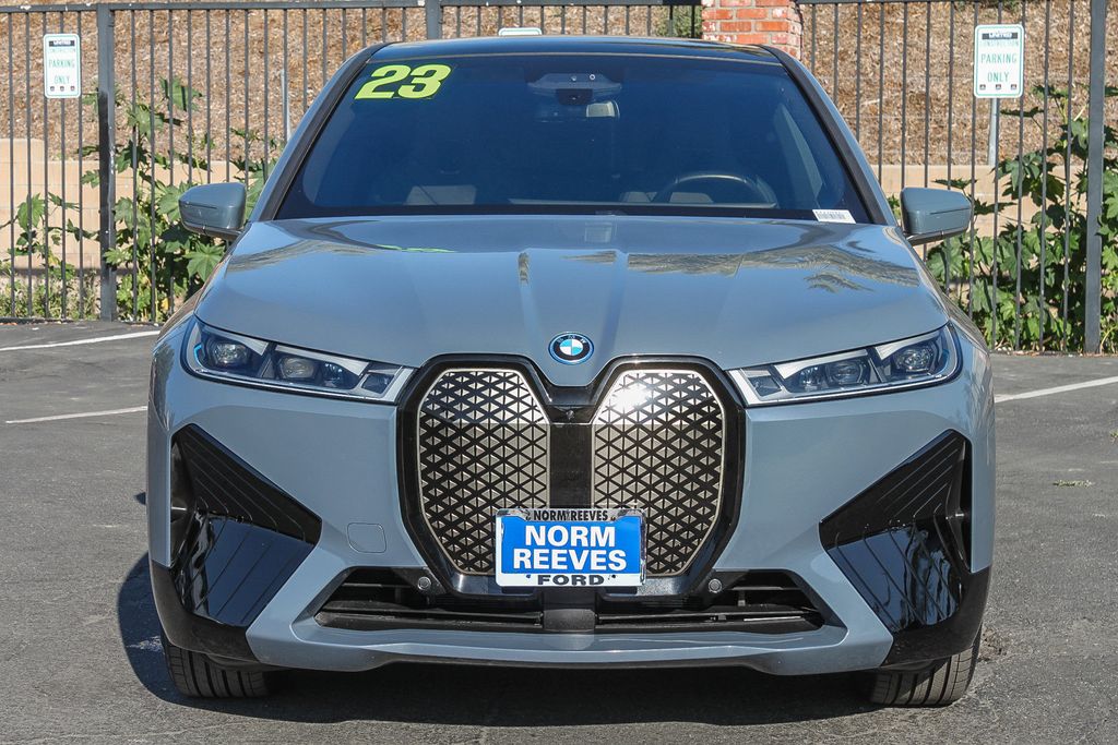 2023 BMW iX xDrive50's photo