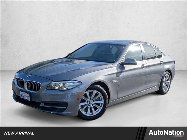 2014 BMW 5 Series 4-door Mid-Size Passenger Car