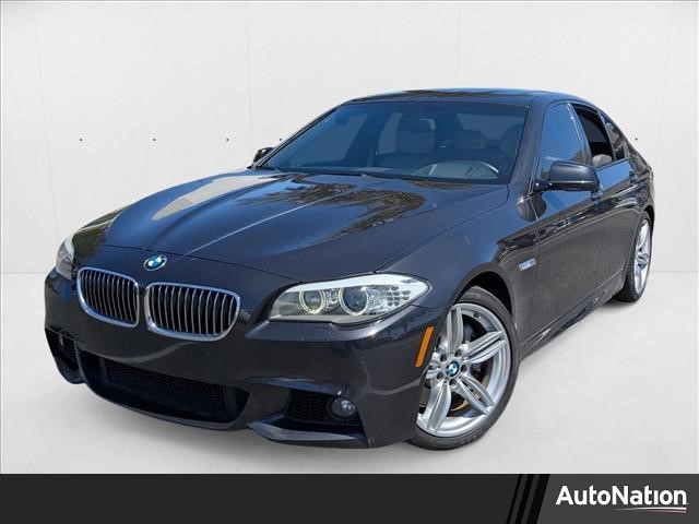 2013 BMW 5 Series 4-door Mid-Size Passenger Car