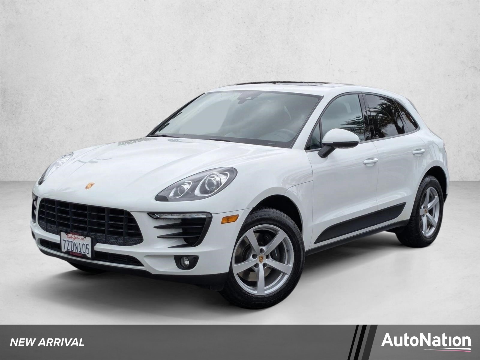 2017 Porsche Macan 4WD Sport Utility Vehicles