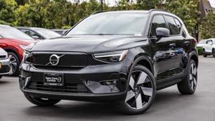 2025 Volvo EX40
