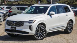2025 Volvo XC90 Plug-In Hybrid