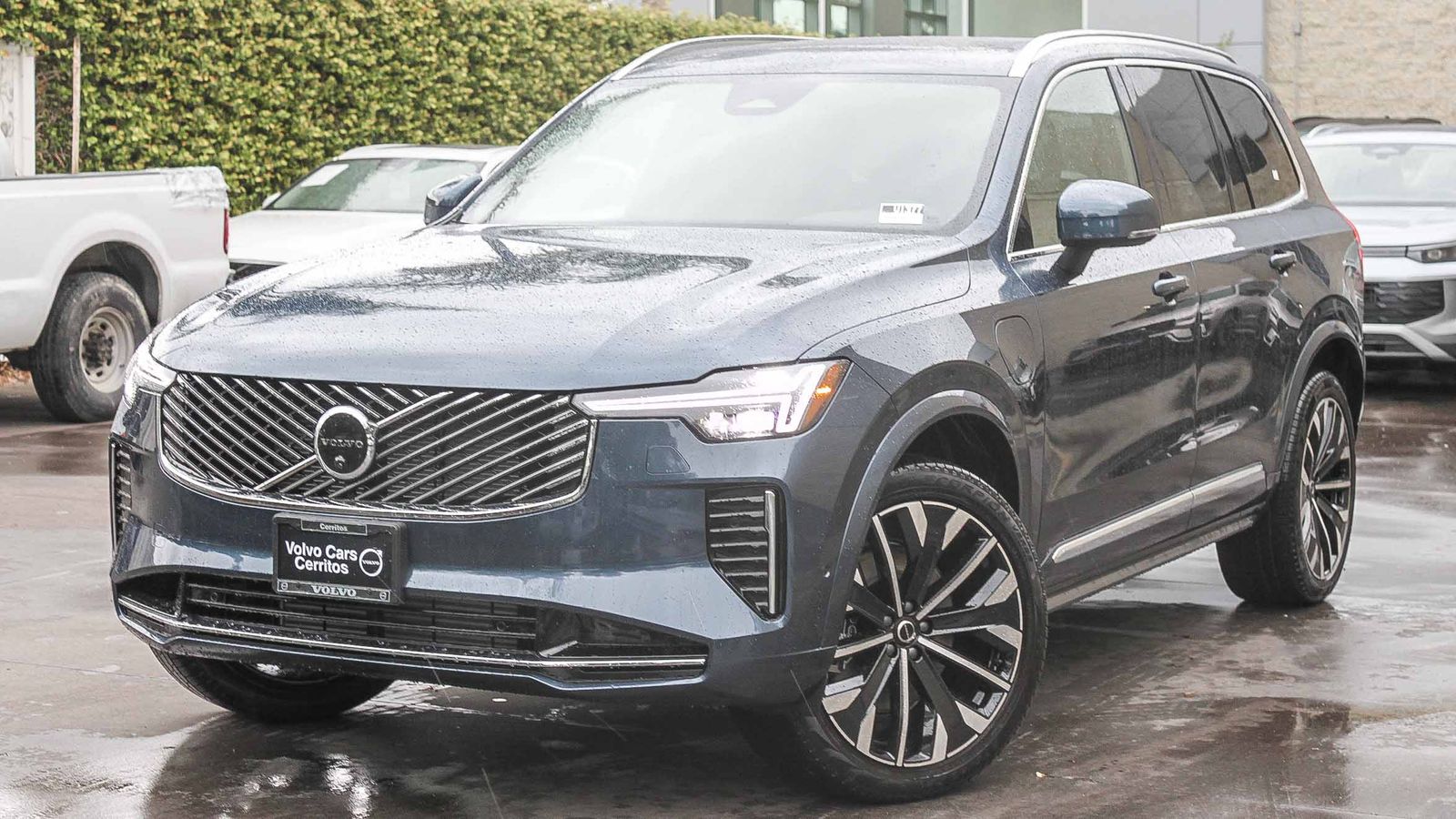 2026 Volvo XC90 Plug-In Hybrid