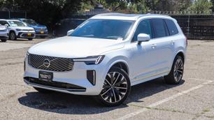 2025 Volvo XC90 Plug-In Hybrid
