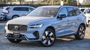 2025 Volvo XC60 Plug-In Hybrid