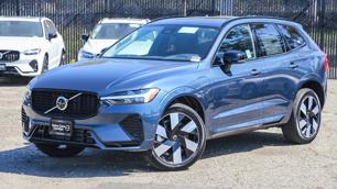 2025 Volvo XC60 Plug-In Hybrid