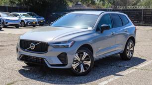 2025 Volvo XC60 Plug-In Hybrid