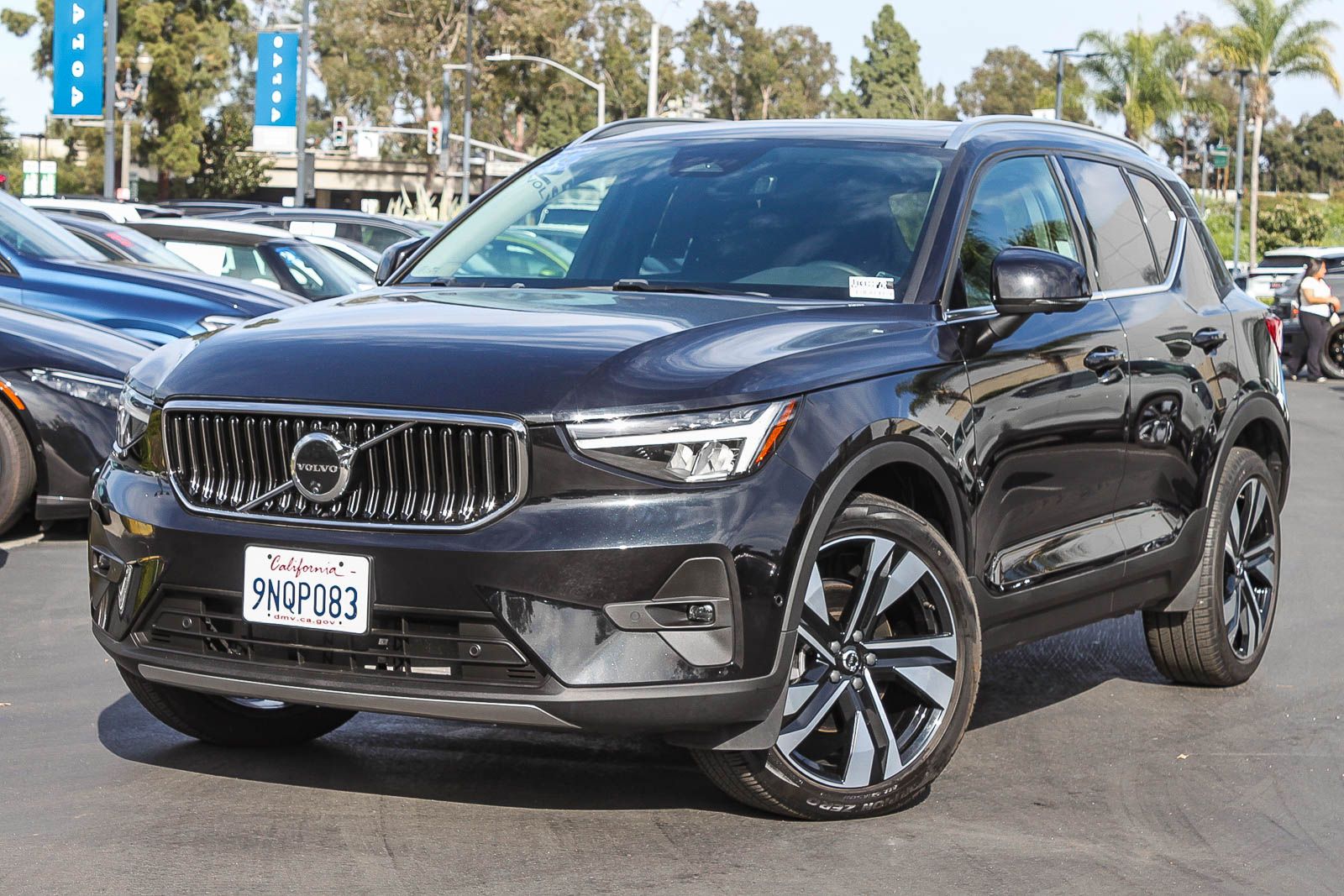 2025 Volvo XC40 4D Sport Utility