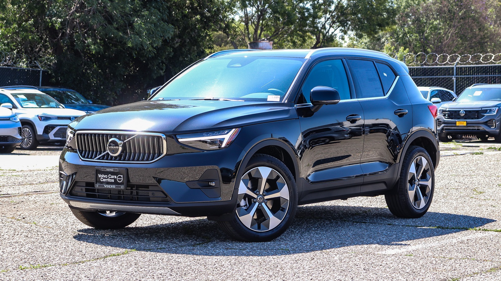 2025 Volvo XC40 4D Sport Utility