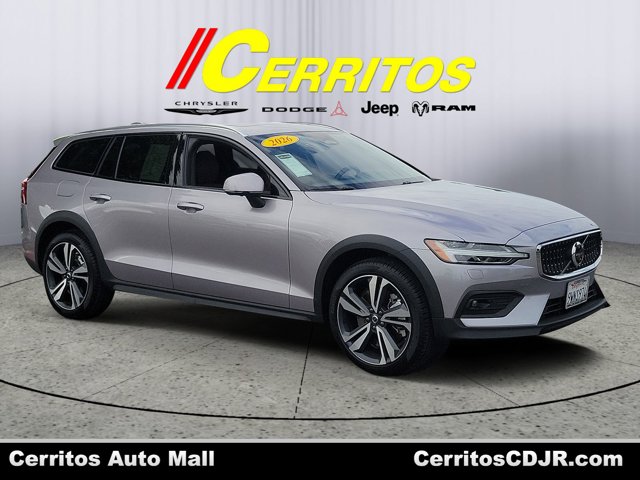 2026 Volvo V60 Cross Country Plus