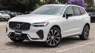 2025 Volvo XC60